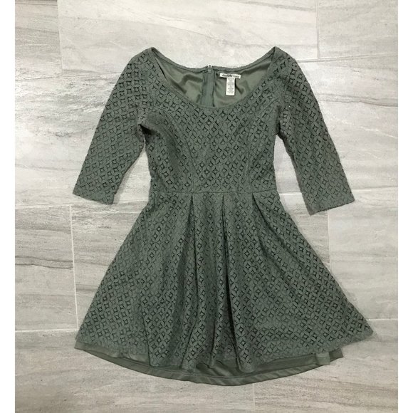 charlotte russe green lace dress | Dresses | Charlotte Russe Sage With Sleeves Size S Vacation Vibes